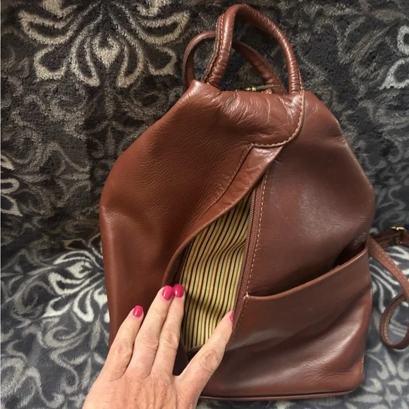 Tuscany Leather Backpack and wallet - Picture 3 of 11